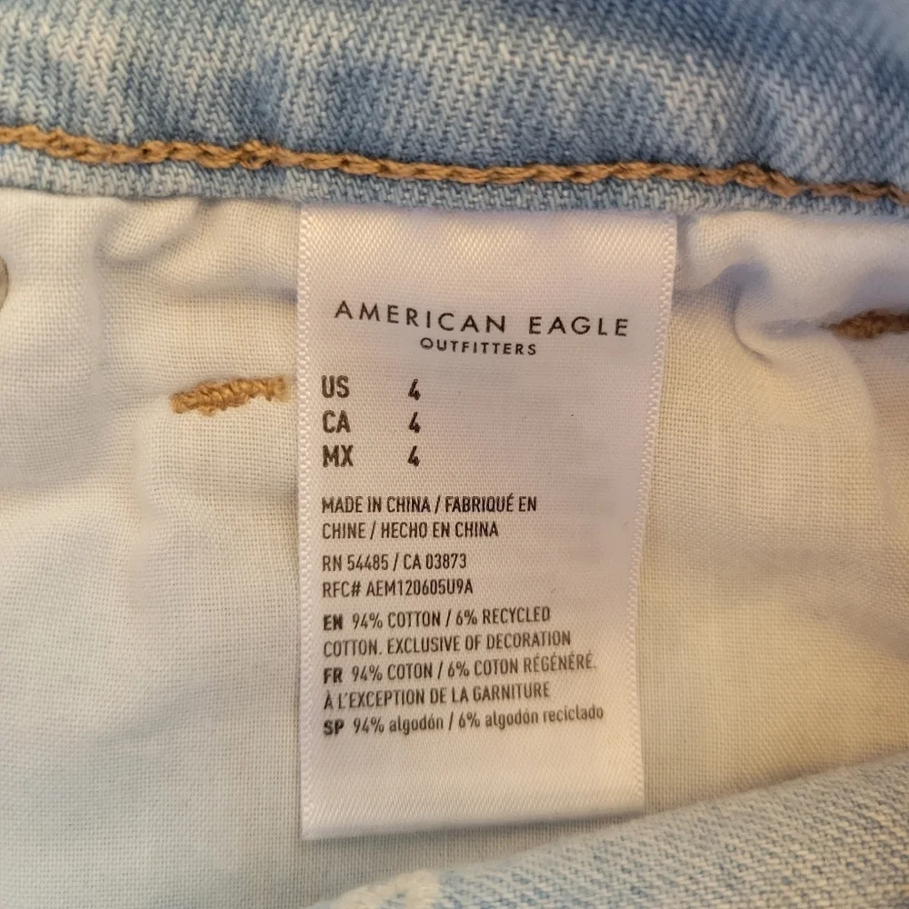 American Eagle Outfitters good pre